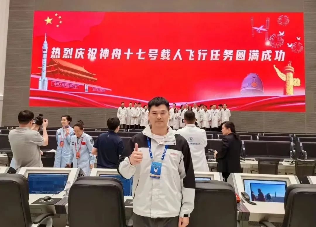 神舟十九号发射圆满乐成，中国航天又见大红屏！