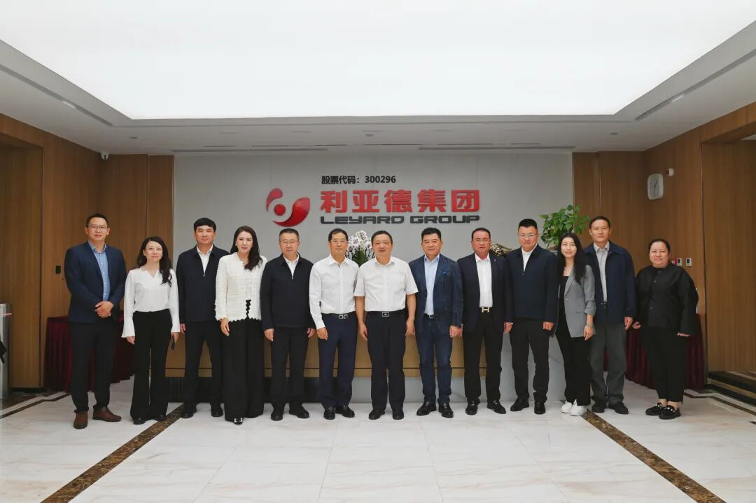 云南大理州委书记杨国宗一行走访尊龙凯时，共商文旅相助新蓝图