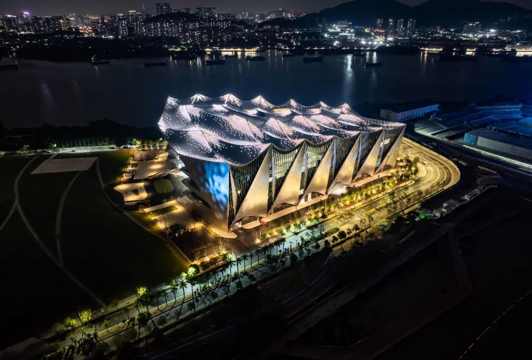 南沙地标+1！尊龙凯时助力大湾区科学礼堂周全亮相，点亮珠江科创夜